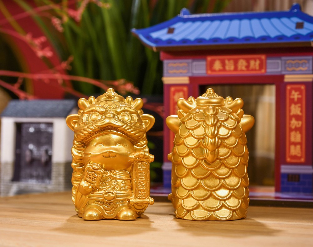 Golden Imperial Decree Fortune Cat with Display Stand and Gateway Stage